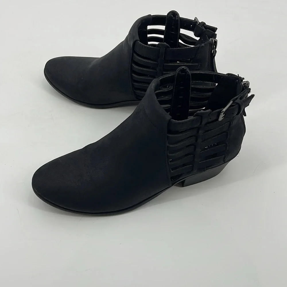 MARCOREPUBLIC WOMENS BOOTIES, SIZE 7 ,LIKE NEW PREOWNED CONDITION. BLACK